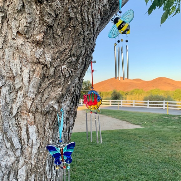 Retro Glass Blue Butterfly Wind Chime Sun Cat… - Picture 2 of 11